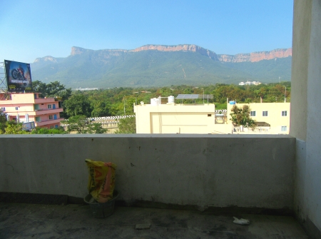 7) Li id 367 - Hill View.JPG